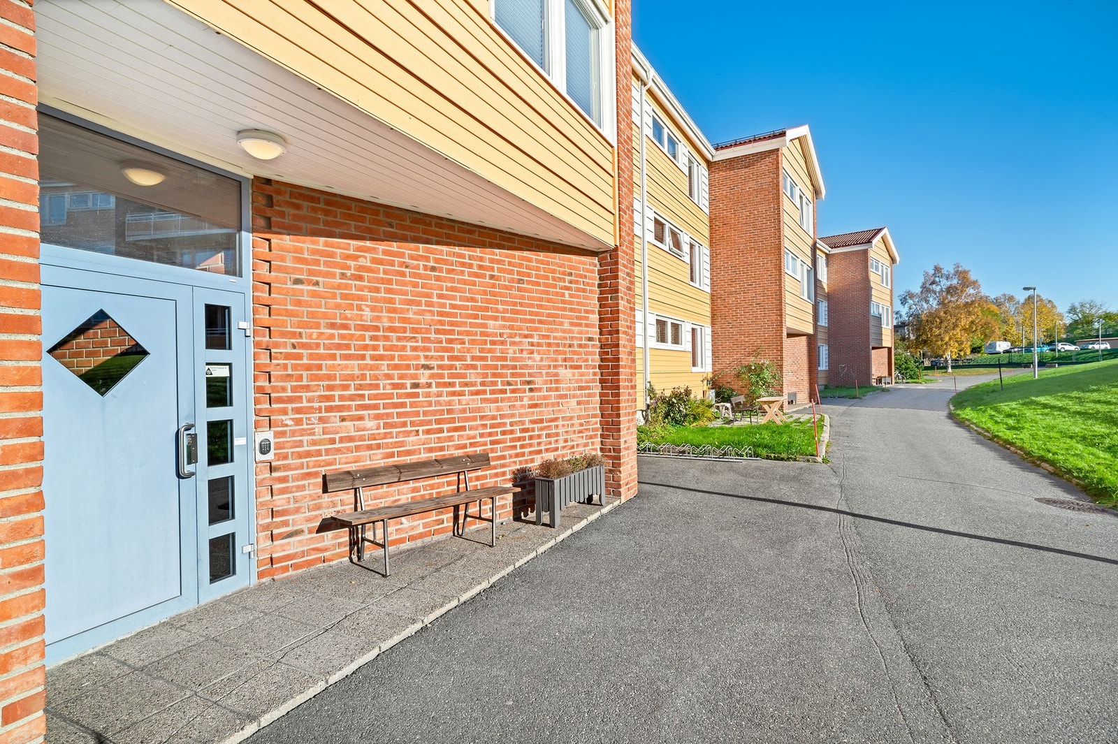 Inngangsparti. Galleribilde