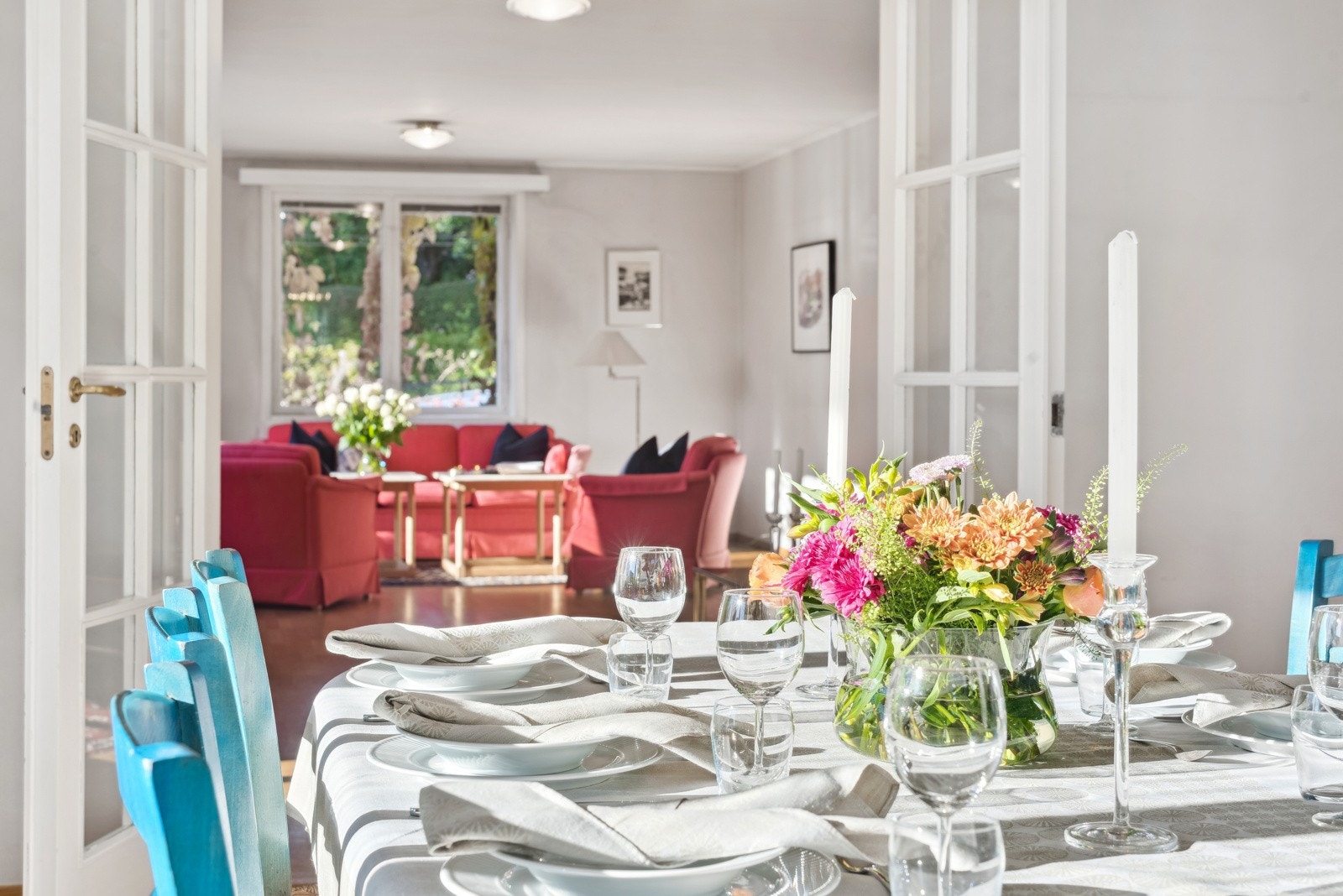 Stue med inngang til spisestuen Galleribilde