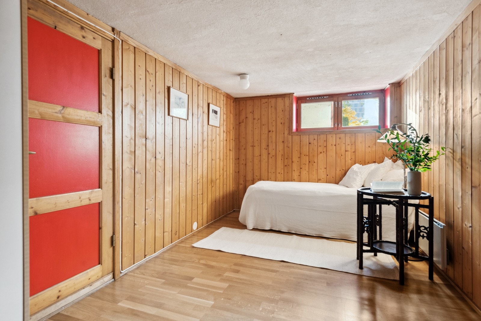 Rom i kjelleretasje brukt som soverom 2. Rommet er dog ikke godkjent for varig opphold Galleribilde