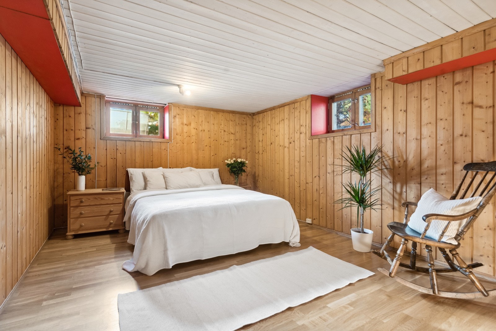 Rom i kjelleretasje brukt som soverom. Rommet er dog ikke godkjent for varig opphold Galleribilde