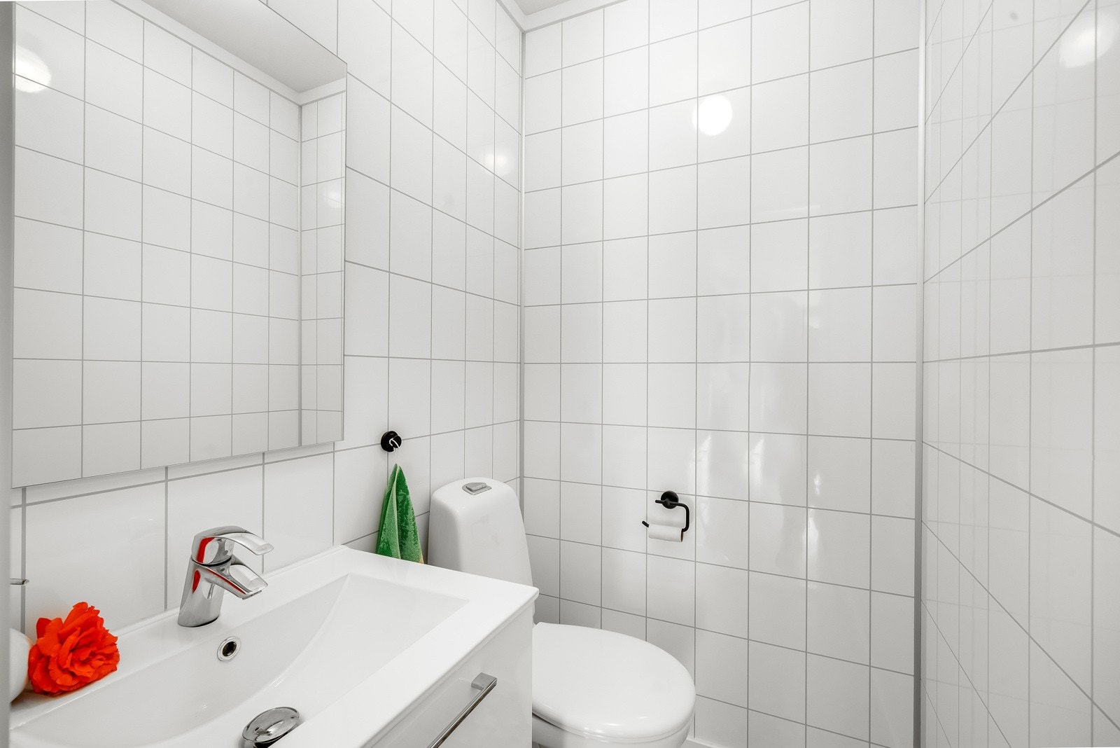 Praktisk toalettrom i 1. etasje. Galleribilde