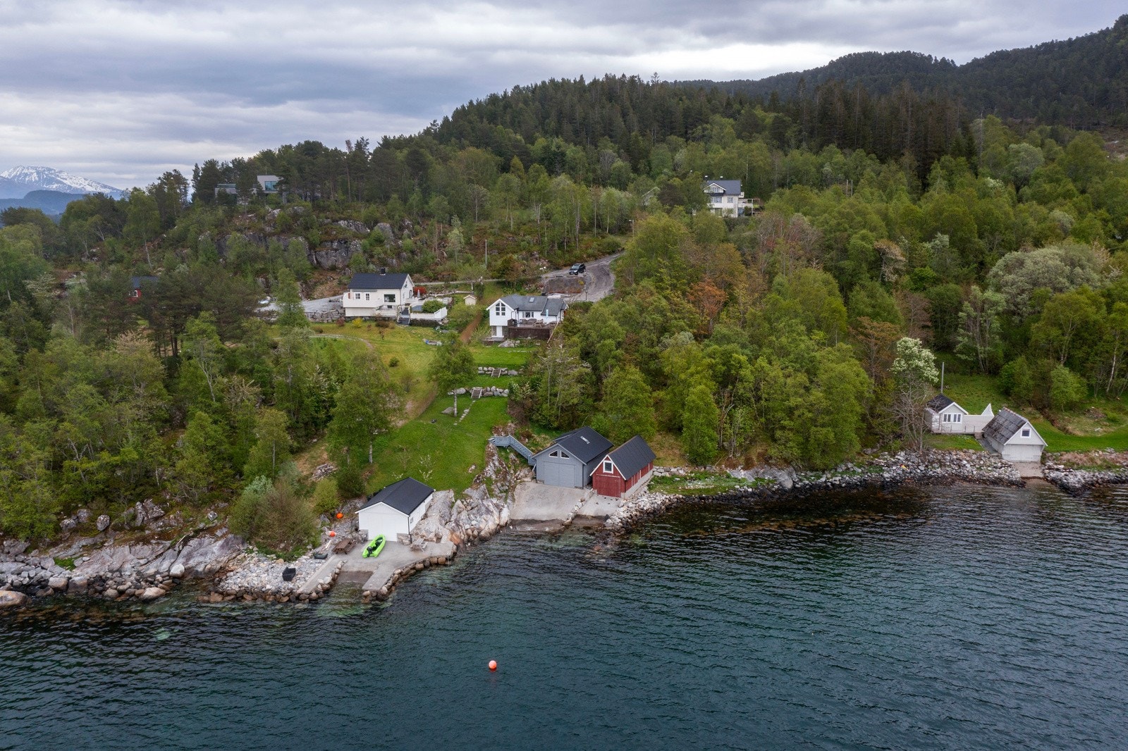 Vestvendt orientering med gode solforhold. Galleribilde