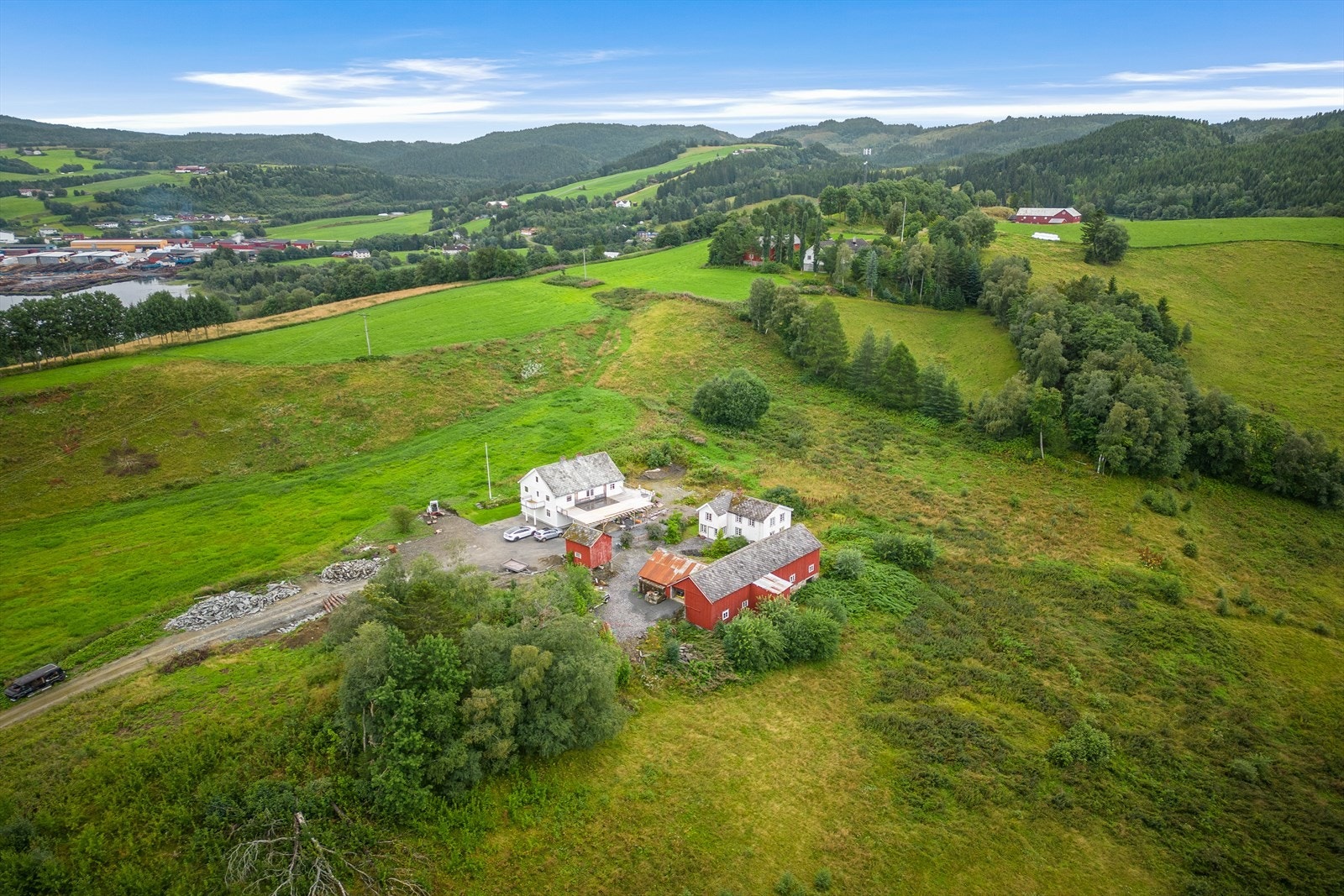 En landbrukseiendom med idyllisk, skjermet beliggenhet i Selbu. Galleribilde