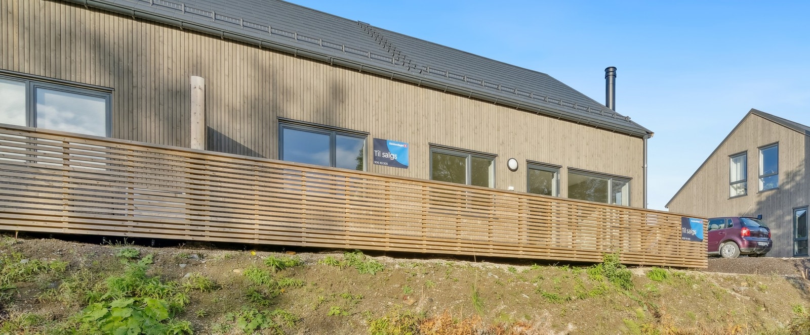 Fasade med stor veranda Galleribilde