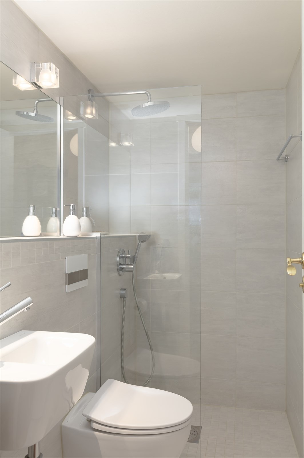 Bad 2 / Bathroom 2 Galleribilde