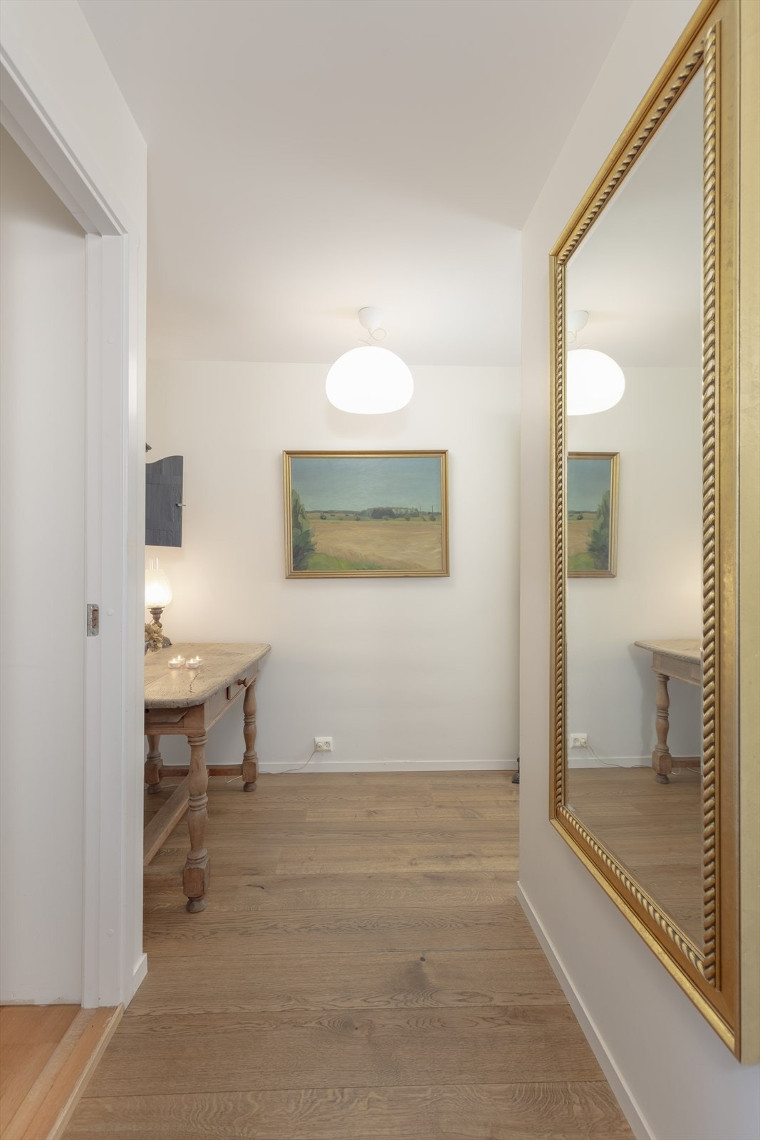 Gang / Hallway Galleribilde