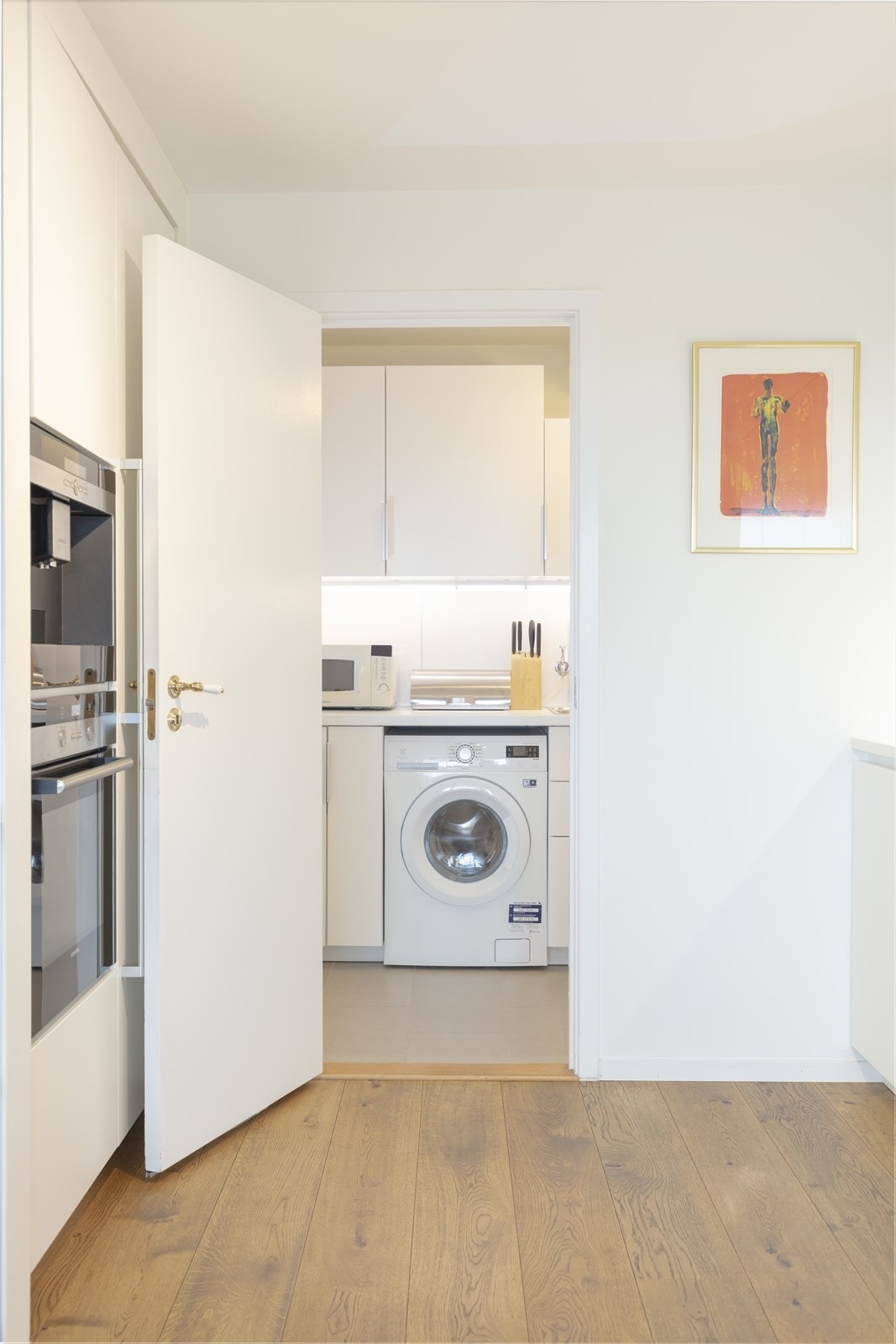 Vaskerom - grovkjøkken / Laundry room - pantry Galleribilde