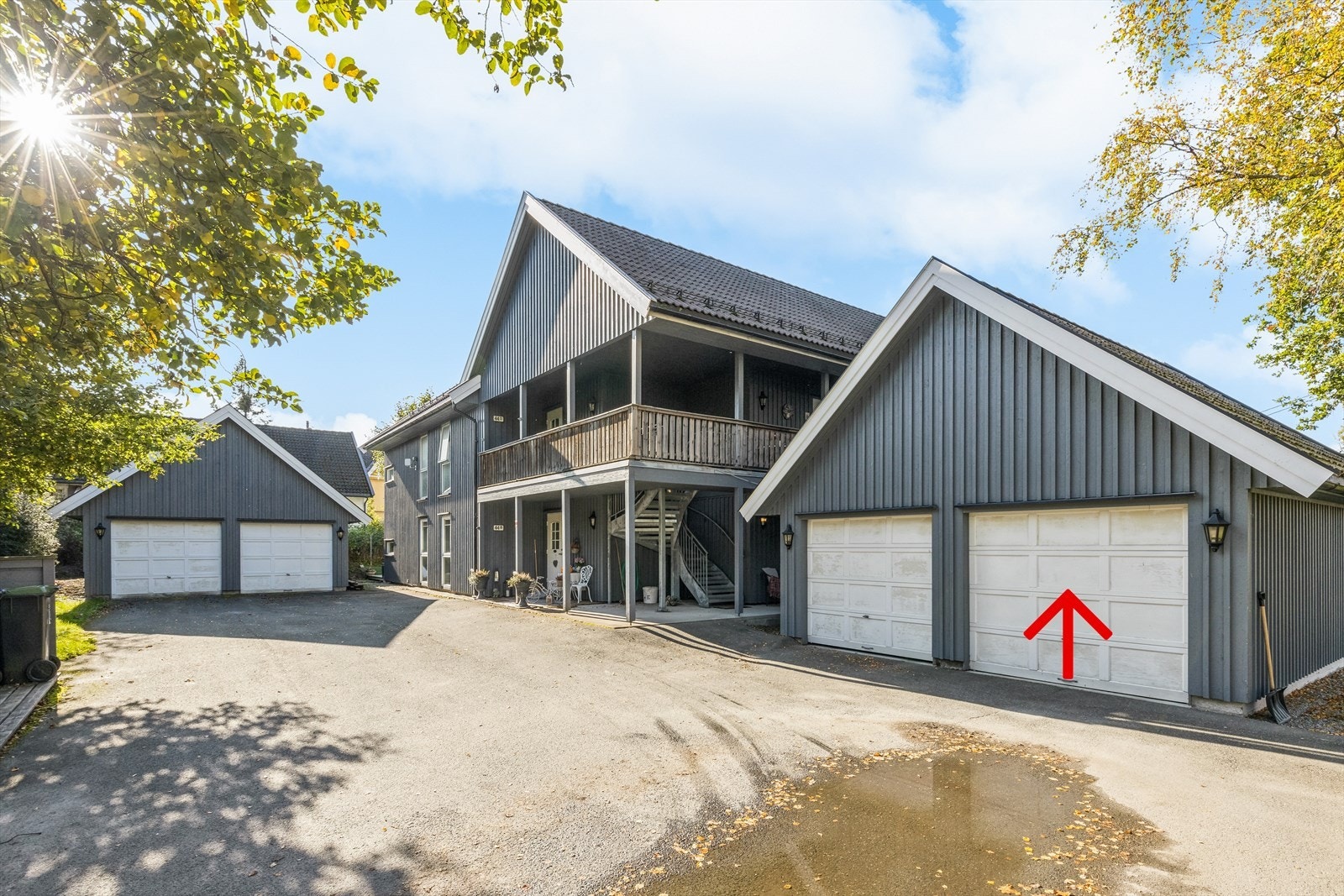 Stasjonsgata 44C. Egen garasjeplass Galleribilde