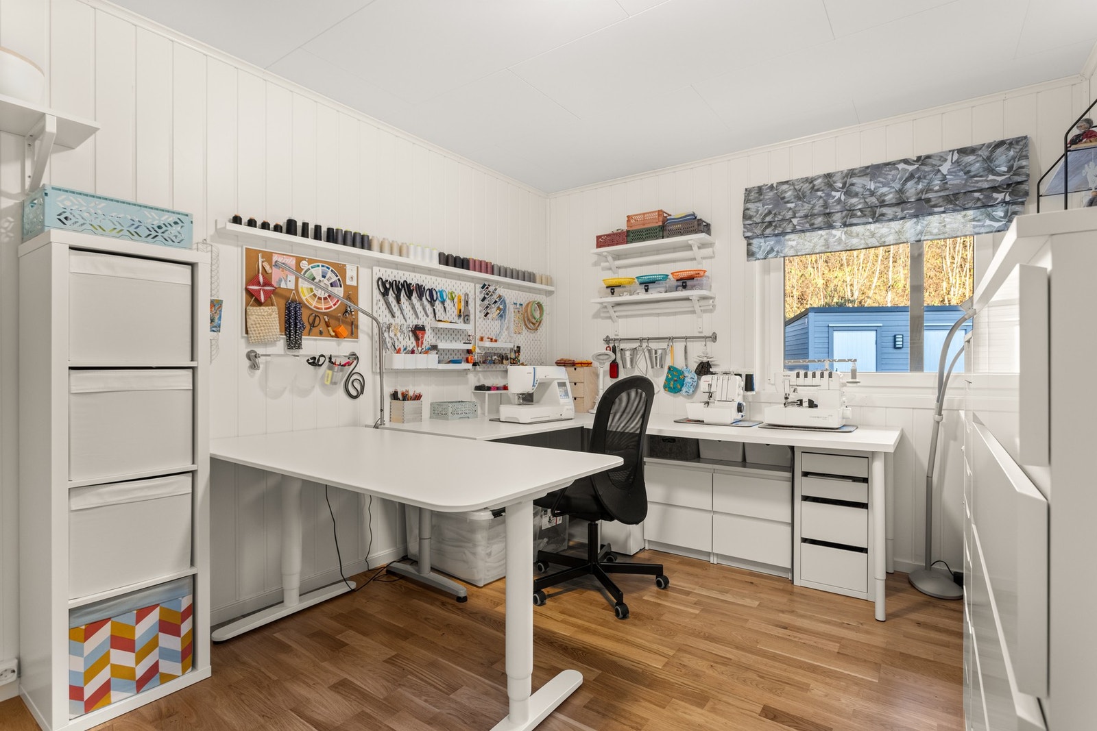 Soverom 2 - ca 12 kvm. Soverommet har videre adkomst til teknisk bod på ca 3 kvm Galleribilde