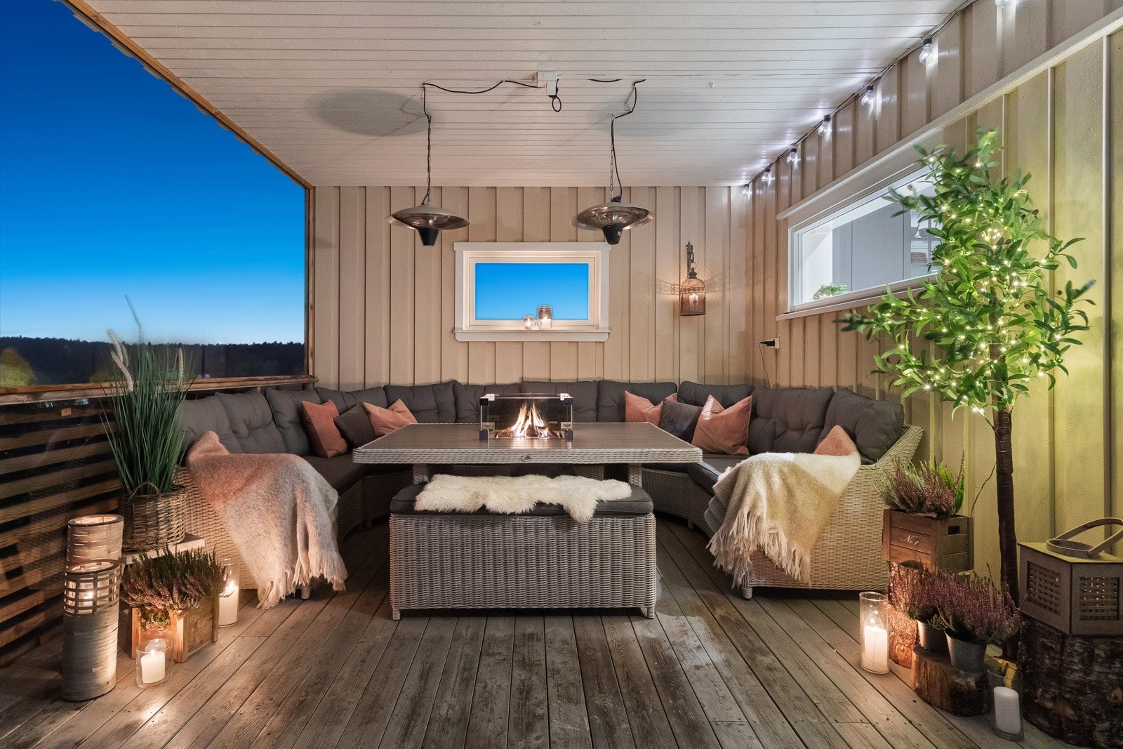 Takoverbygg på terrasse ferdigstilt 2014 Galleribilde