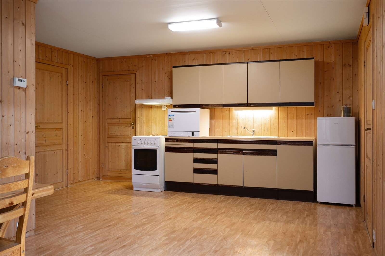 Kjøkken i sokkel Galleribilde