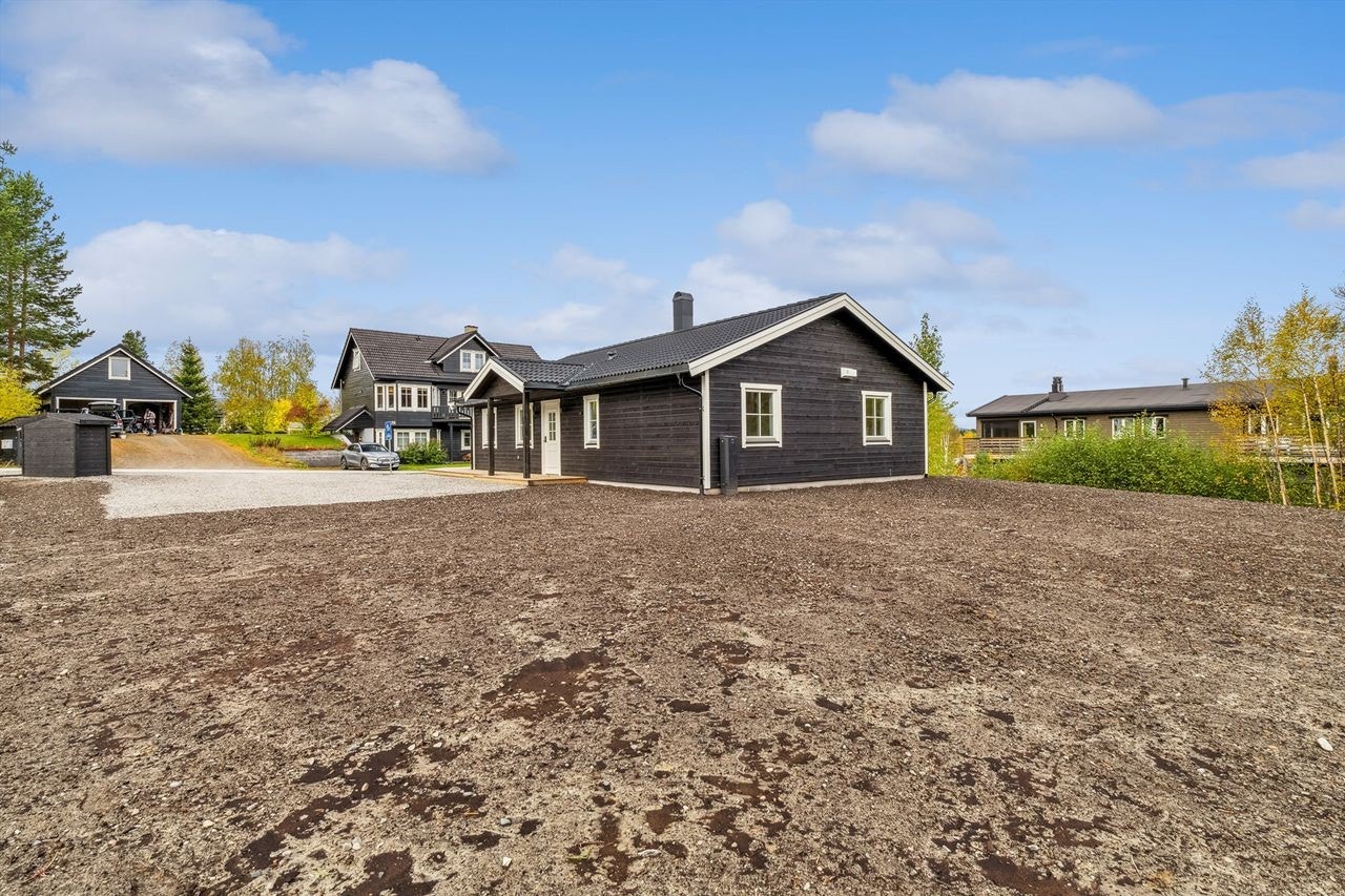Stor og romslig tomt. Galleribilde