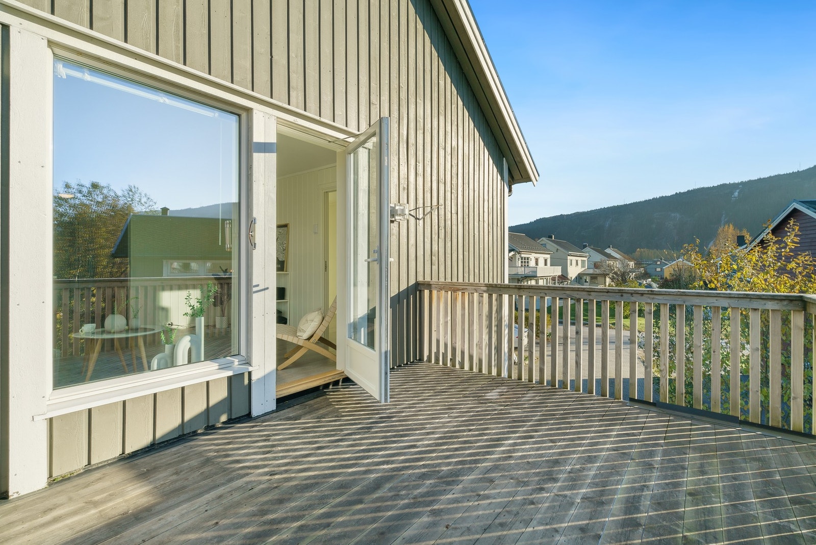 Altanen er på ca. 11 kvm. Galleribilde