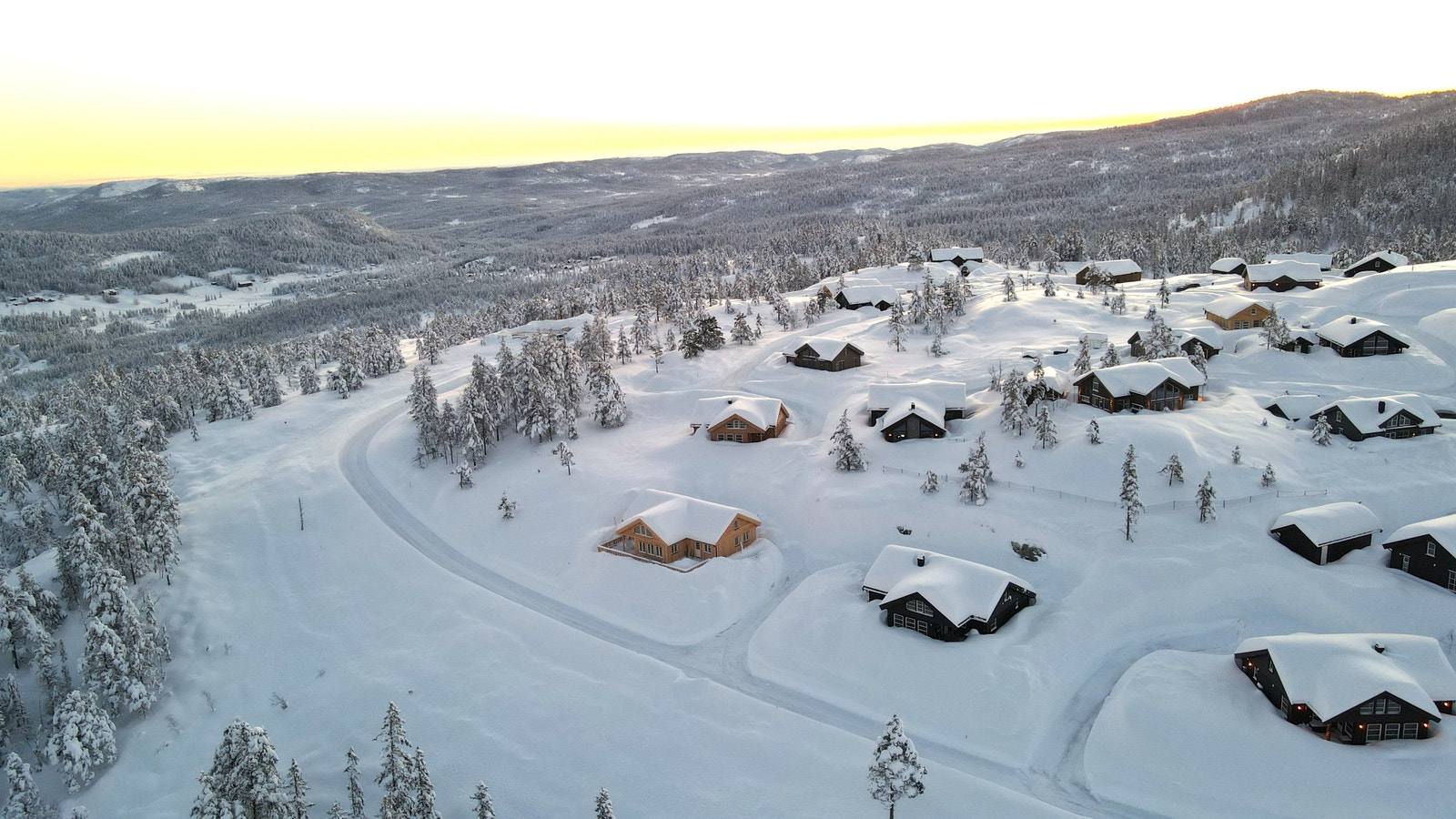 Rytterspranget Terrasse har et stort utvalg av ledige tomter. Her får du fin natur, gode solforhold og flott utsikt. Galleribilde