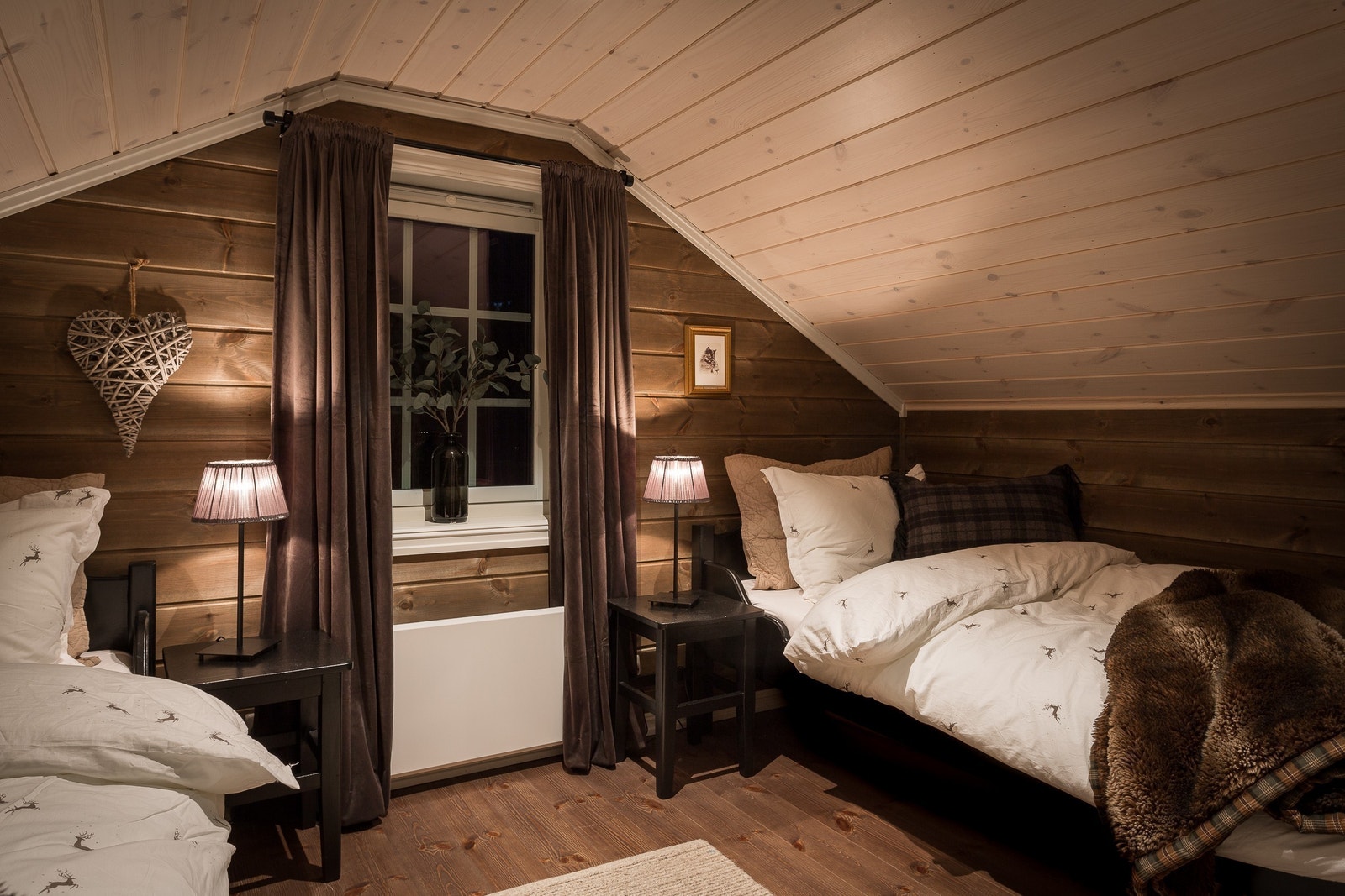 Soverom på hems Galleribilde