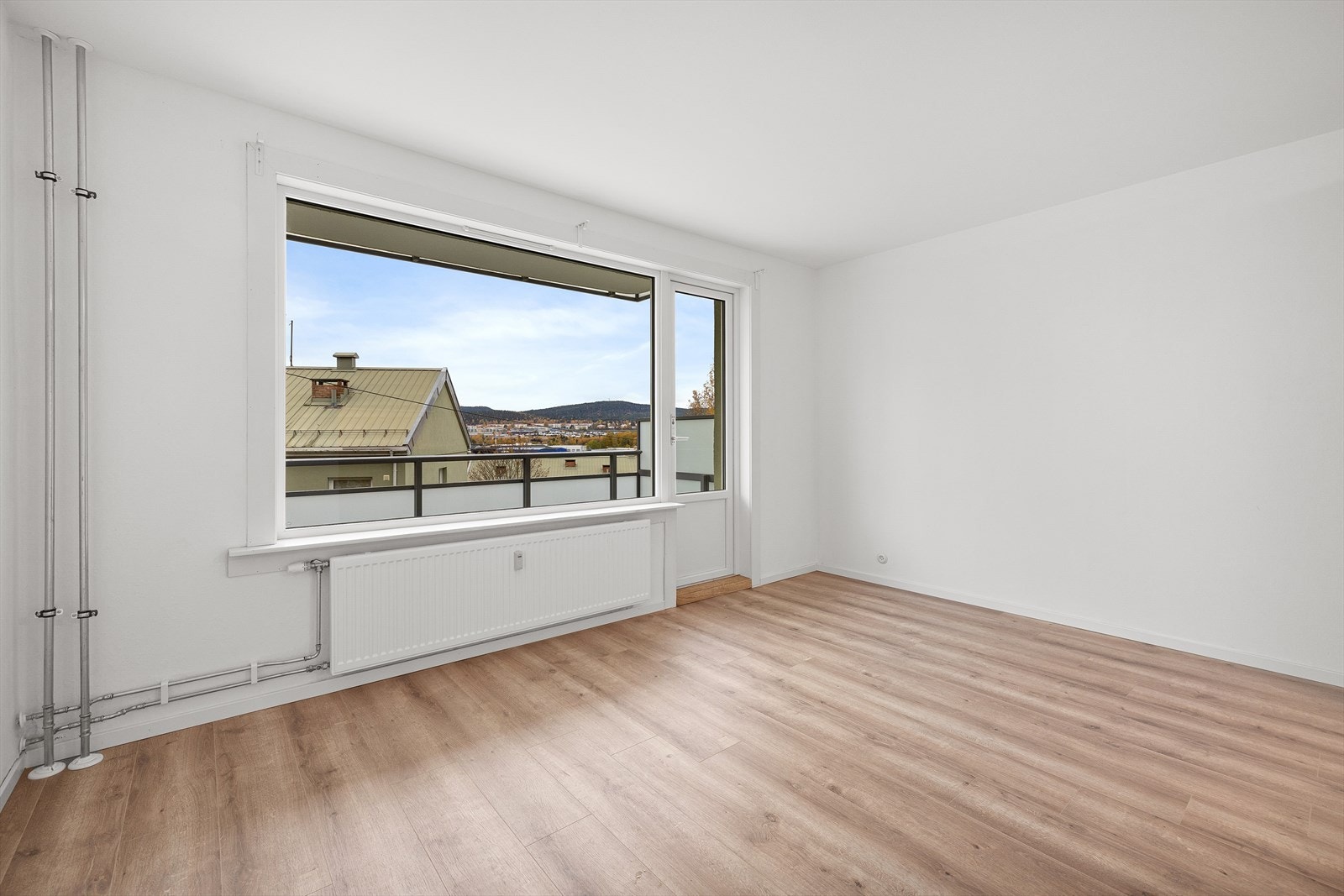 Flott og åpent utsyn fra stue Galleribilde