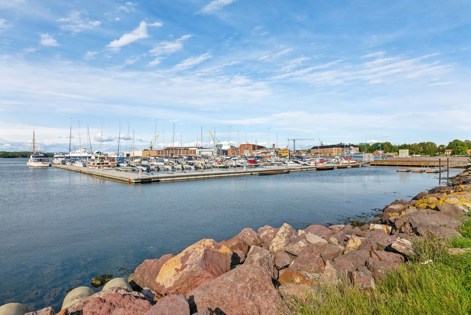 Ledig båtplass rett utenfor - mer info se www.batlykke.no Galleribilde