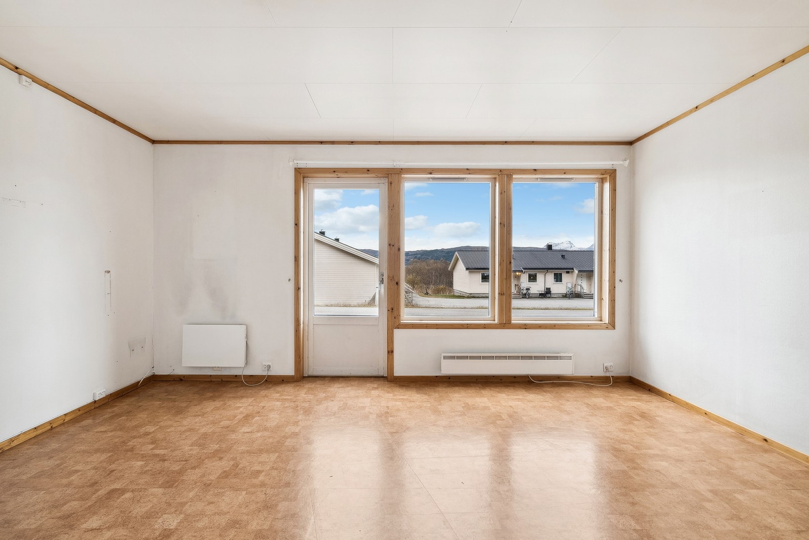 Fra stuen er det adkomst til terrassen. Galleribilde