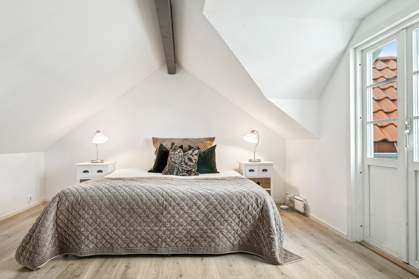 Lyst og pent Galleribilde