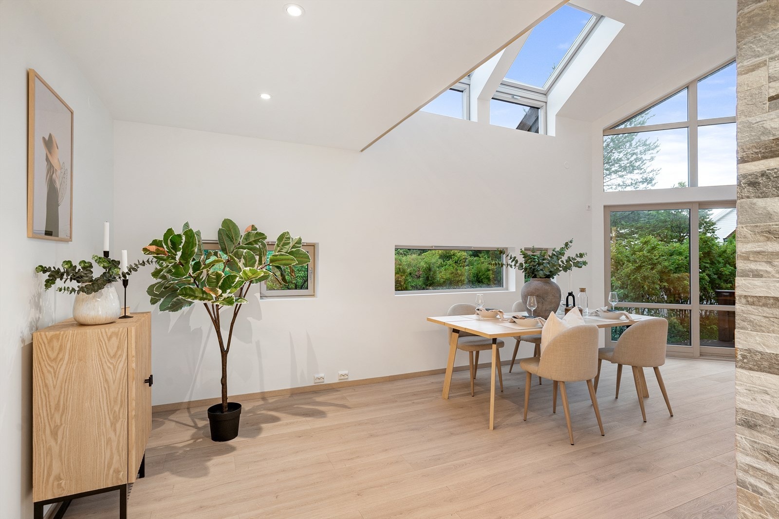 Her kan du invitere gode venner og familie til godt lag. Galleribilde