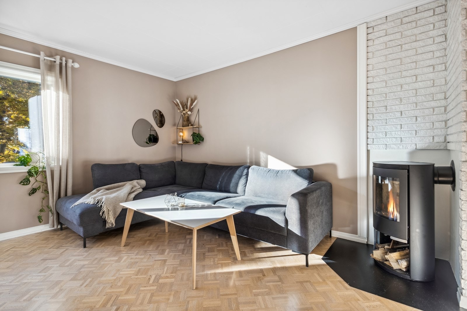 God planløsning med store oppholdsrom. Galleribilde