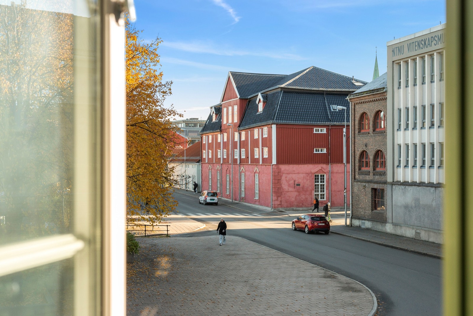 Beliggenheten er svært sentral. Gangavstand til alle sentrums fasiliteter Galleribilde