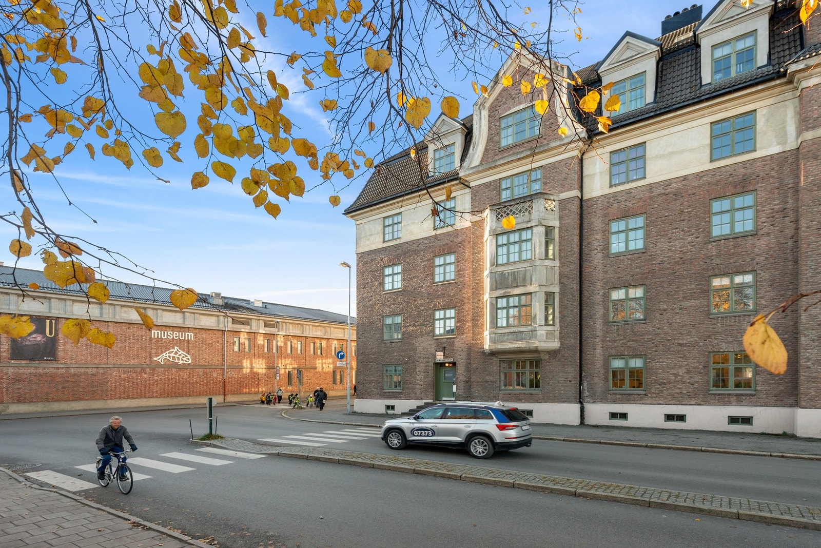 Leiligheten ligger i andre etasje på attraktive Museumsplass Galleribilde