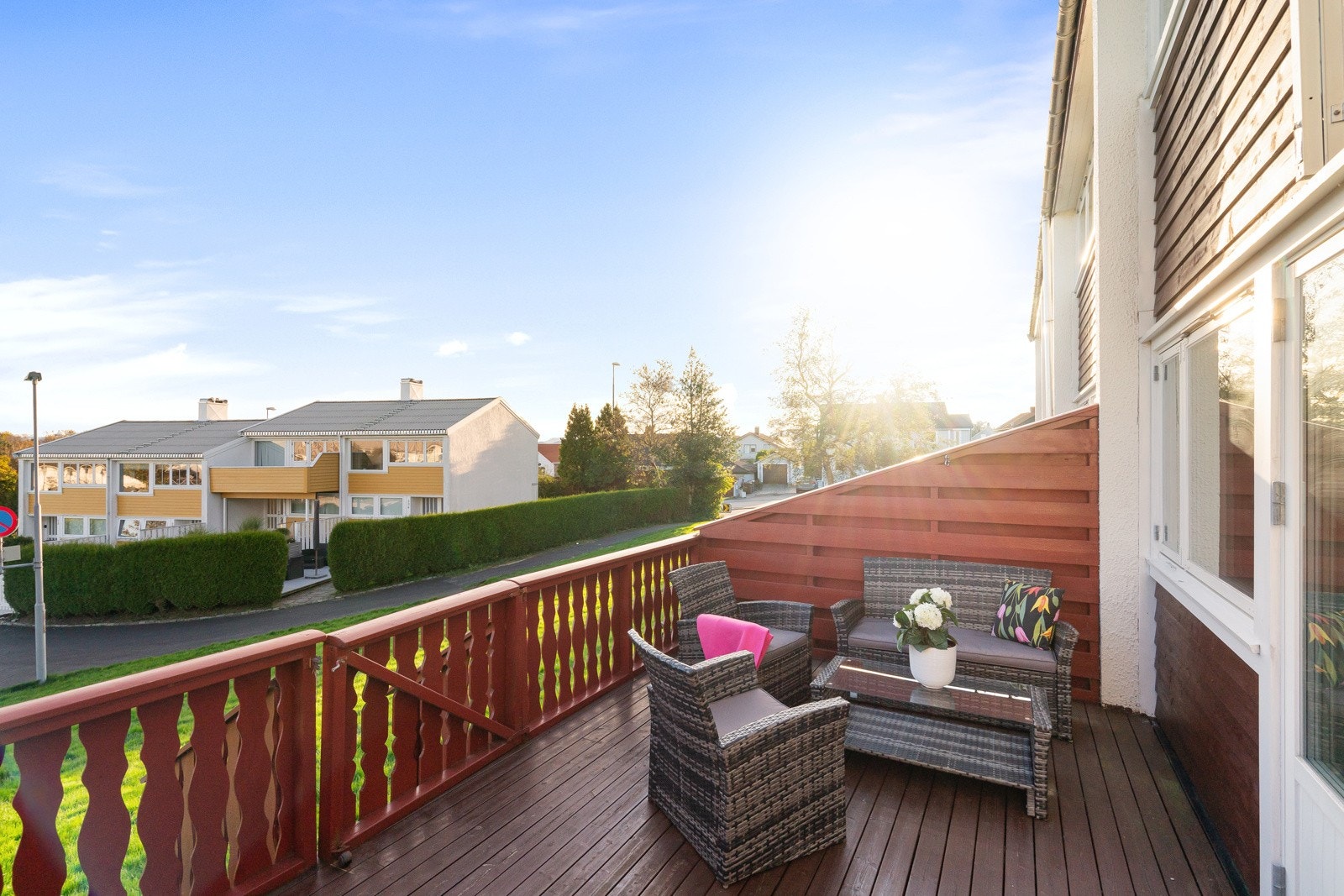 Nordvendt terrasse på 15 kvm. Galleribilde