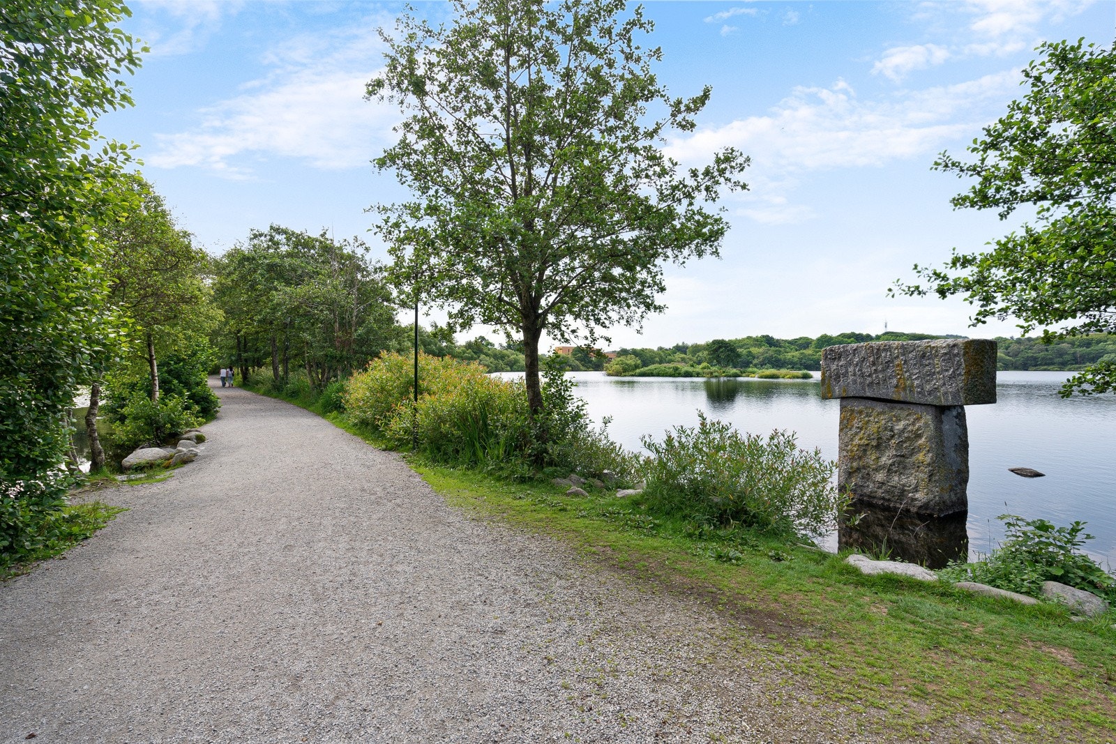 Nær Mosvannsparken med Rogaland kunstgalleri. Galleribilde