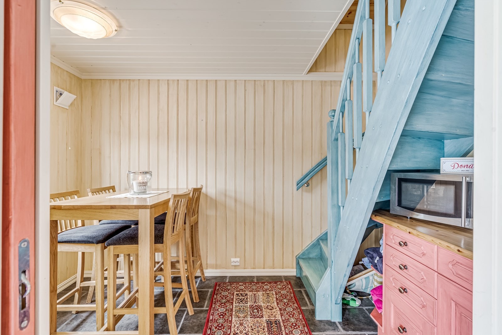 Naustet er romslig, og går over to plan Galleribilde