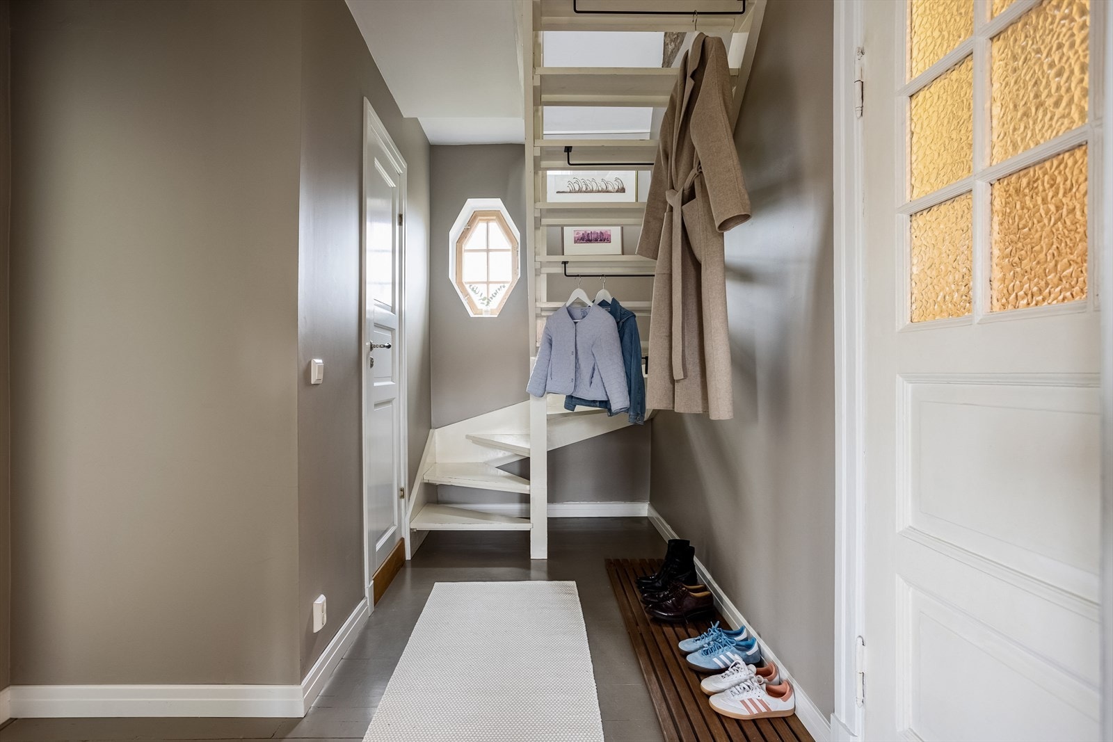 Videre kommer man opp til boligens loftsetasje. Galleribilde