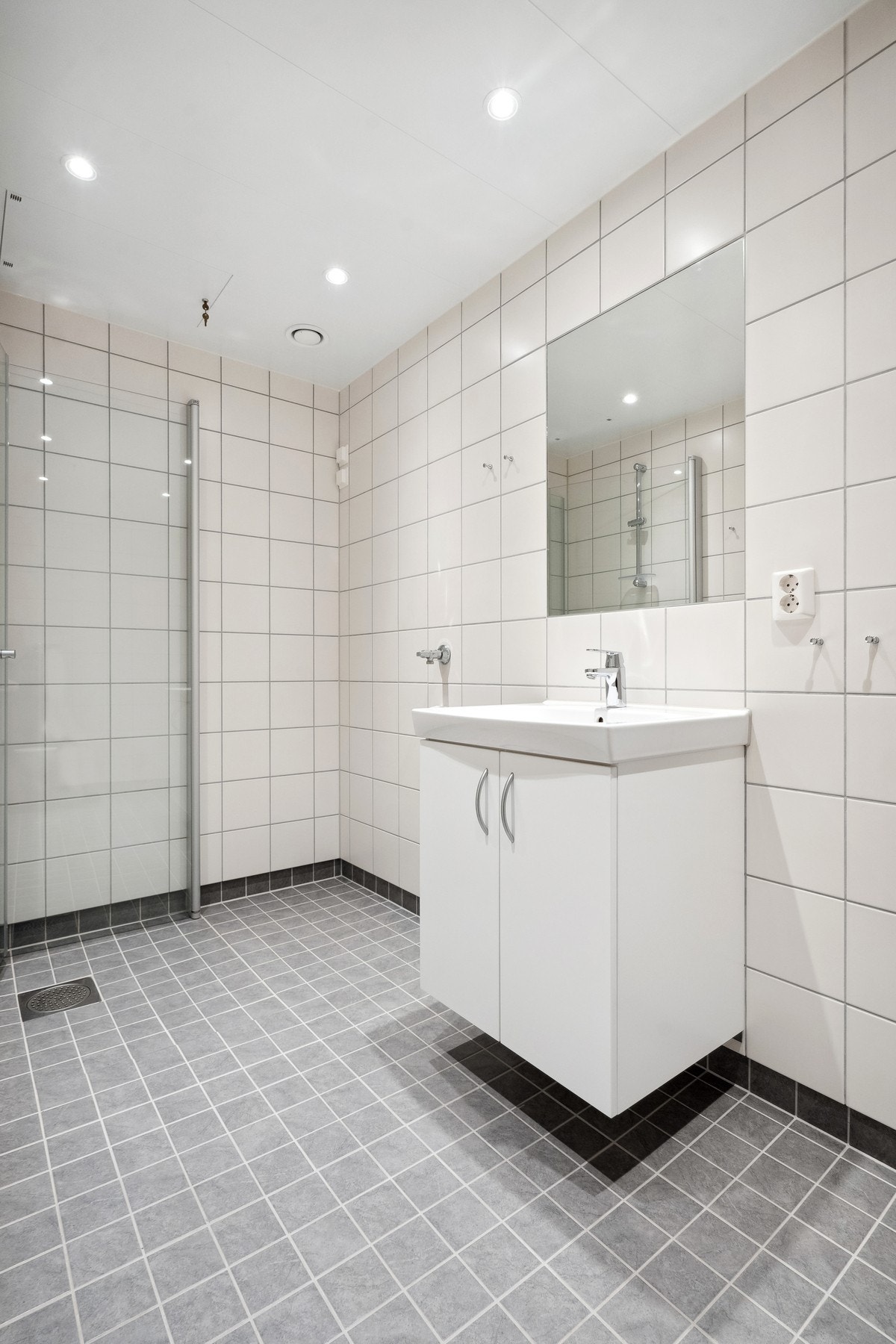 Dimbare downlights i tak. Galleribilde