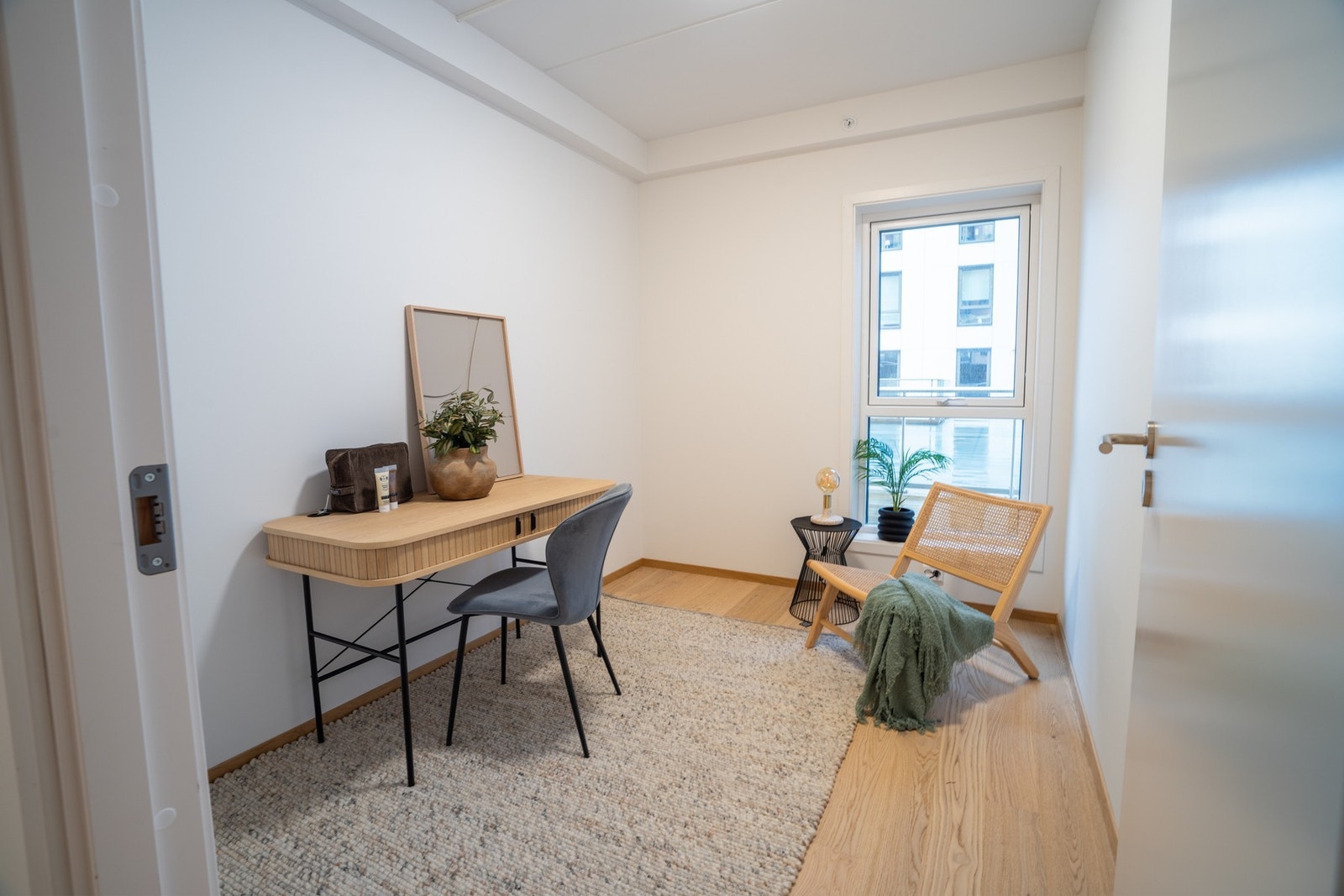 Soverom på 7,3kvm med god plass til seng og nattbord. Galleribilde