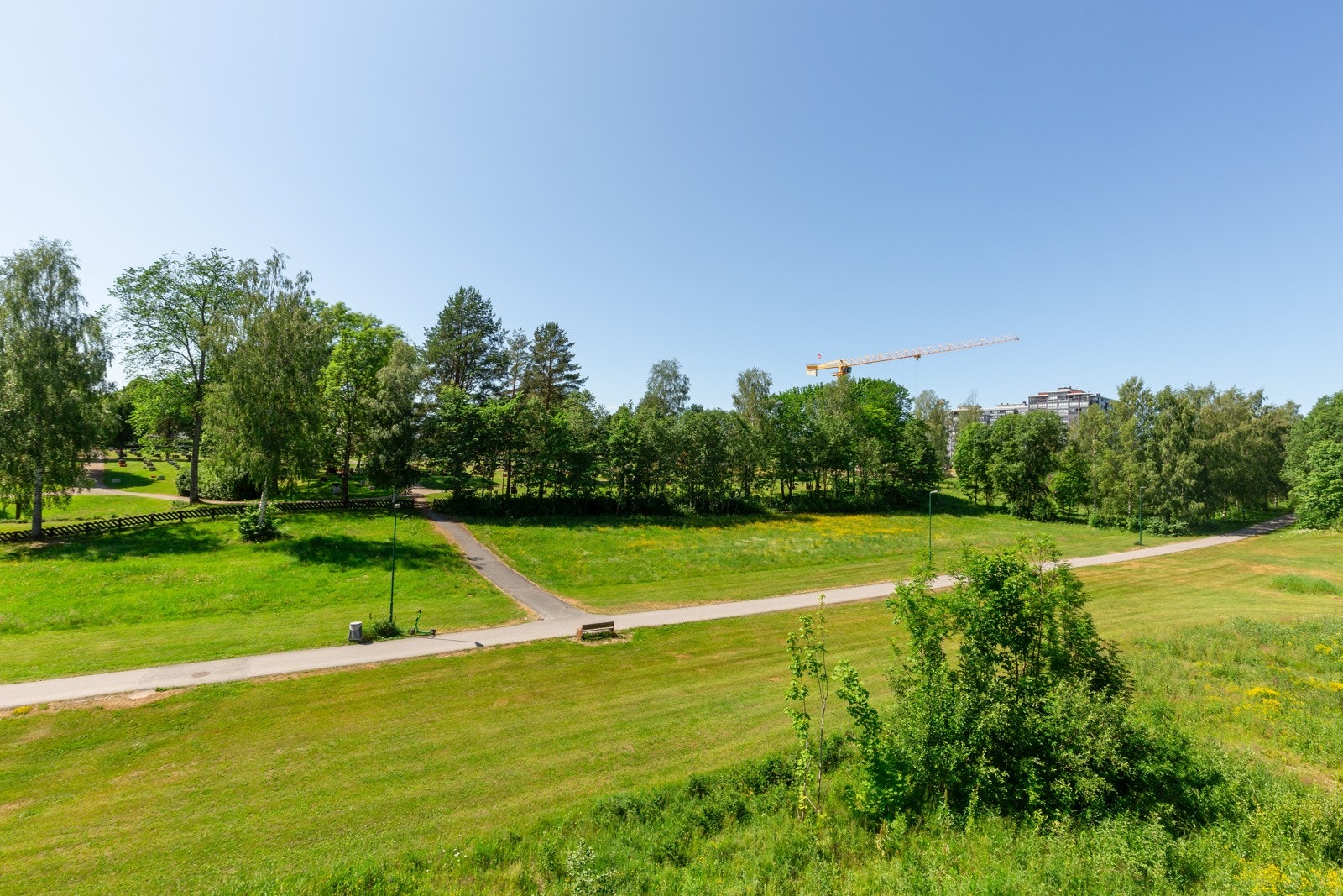 Grønt og frodig med landlig beliggenhet Galleribilde