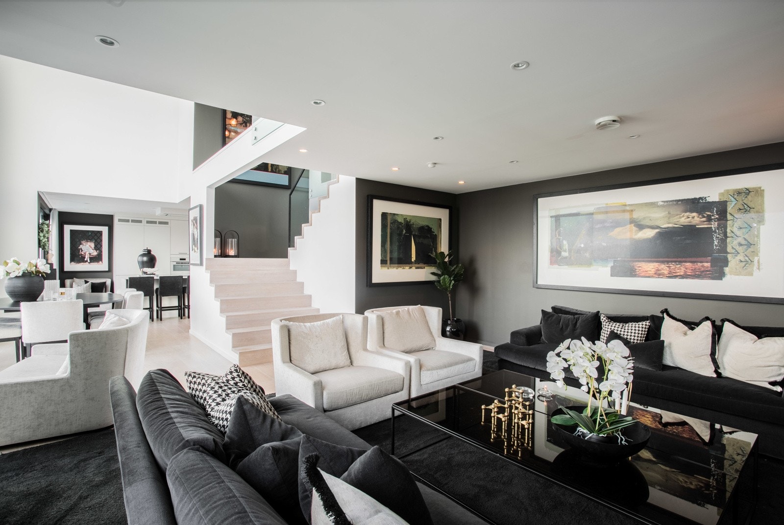 God plass til både sofagruppe Galleribilde