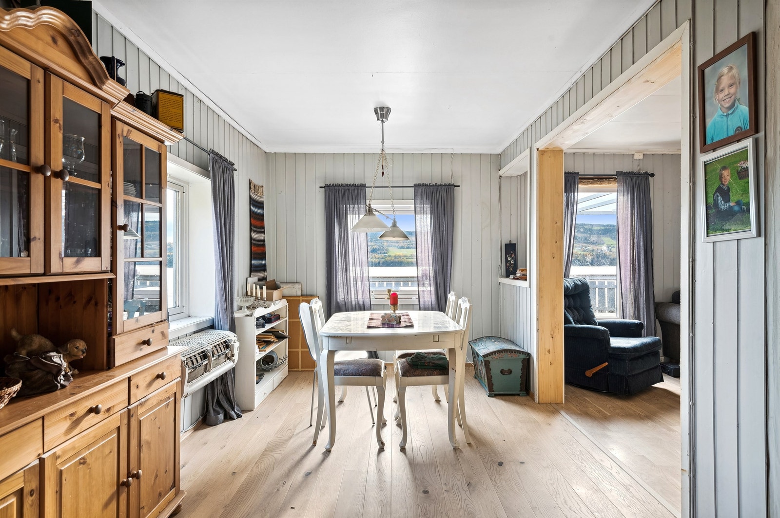 Spisestuedel Galleribilde