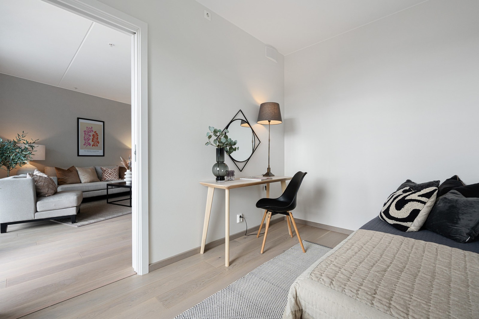 Soverom 2 er på ca. 7,2 m². Galleribilde