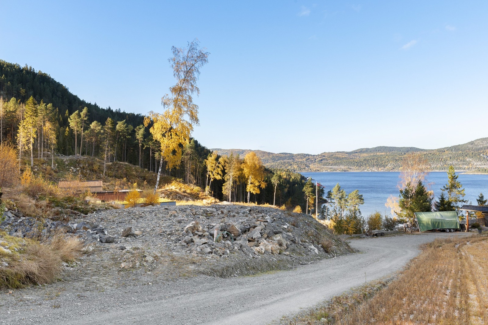 30 minutter til Stjørdal og Trondheim lufthavn Værnes - 60 minutter kjøring til Trondheim sentrum. Galleribilde