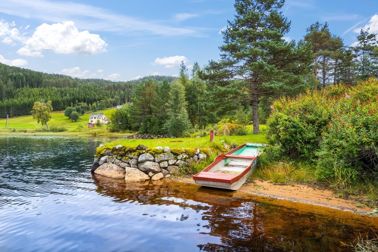 Båtplass like ved boligen. Galleribilde