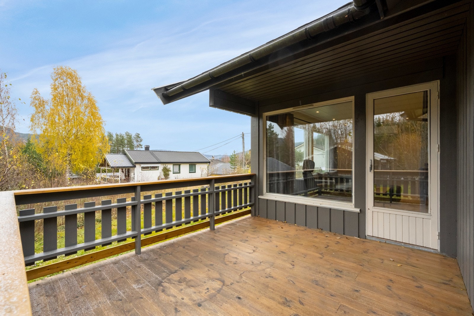 Romslig terrasse Galleribilde