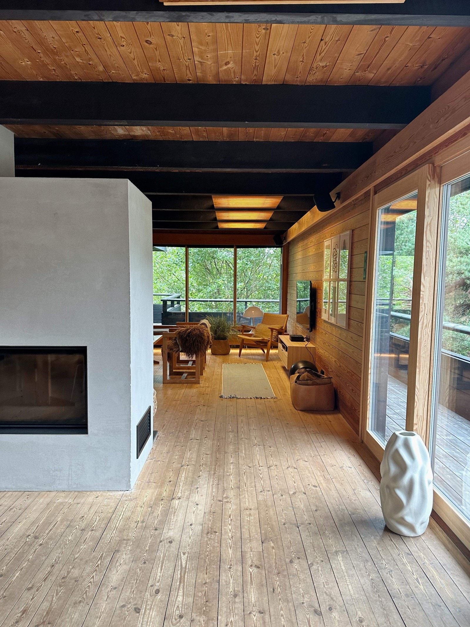 Del av spisestuen i 1.etg. Galleribilde