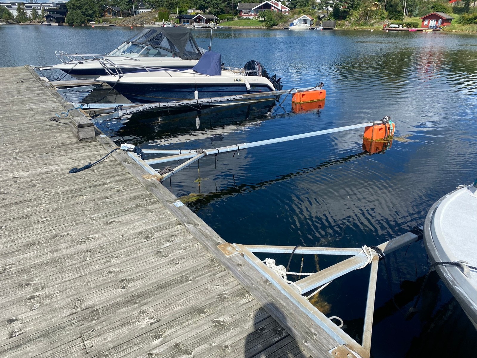 Båtplass i fellesanlegg ca. 220 meter fra huset Galleribilde