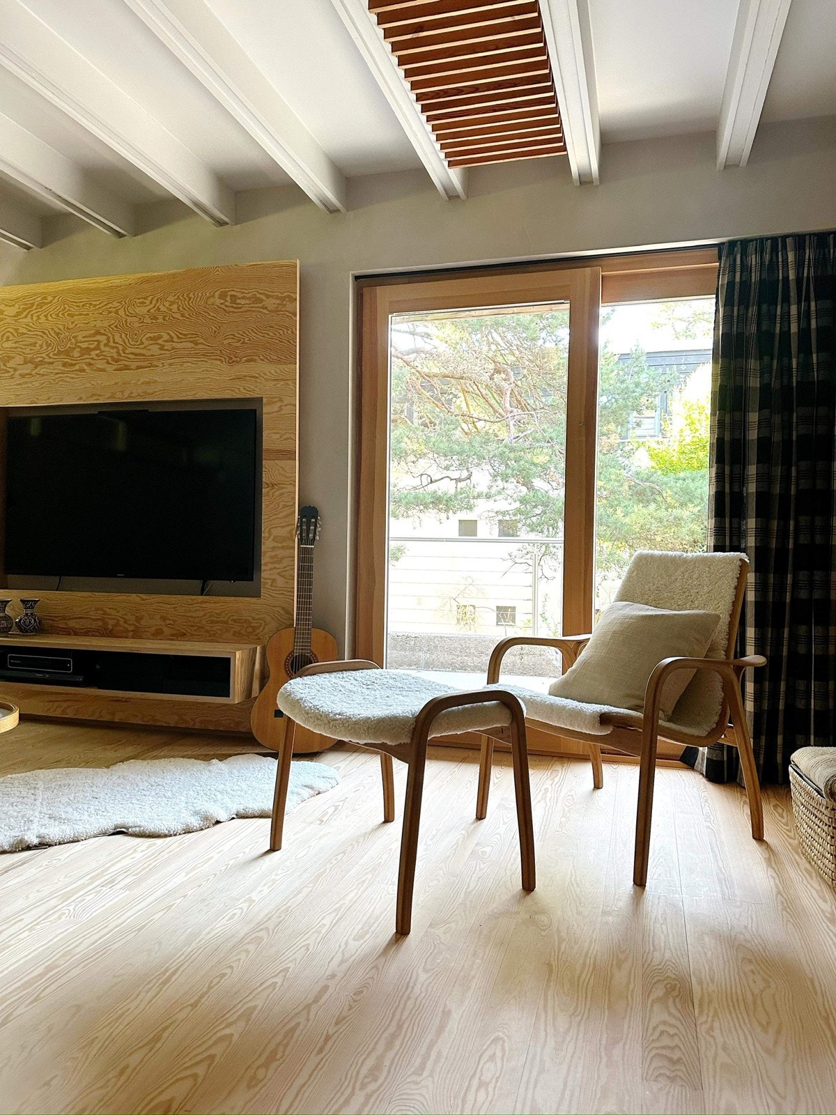 Del av TV-stuen i u.etg. Galleribilde