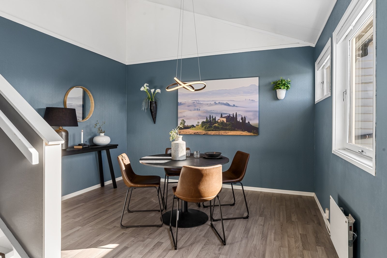 God plass til spisestue. Galleribilde