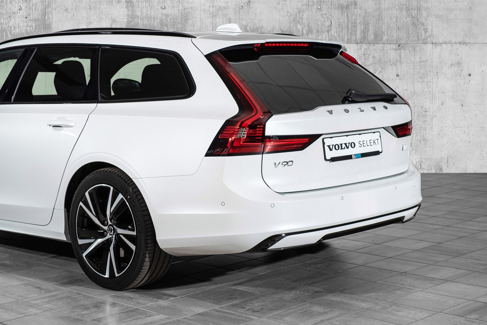 Bilen kan selges med utvidet Volvo Selekt Garanti 7 år/150.000km mot et lite tillegg