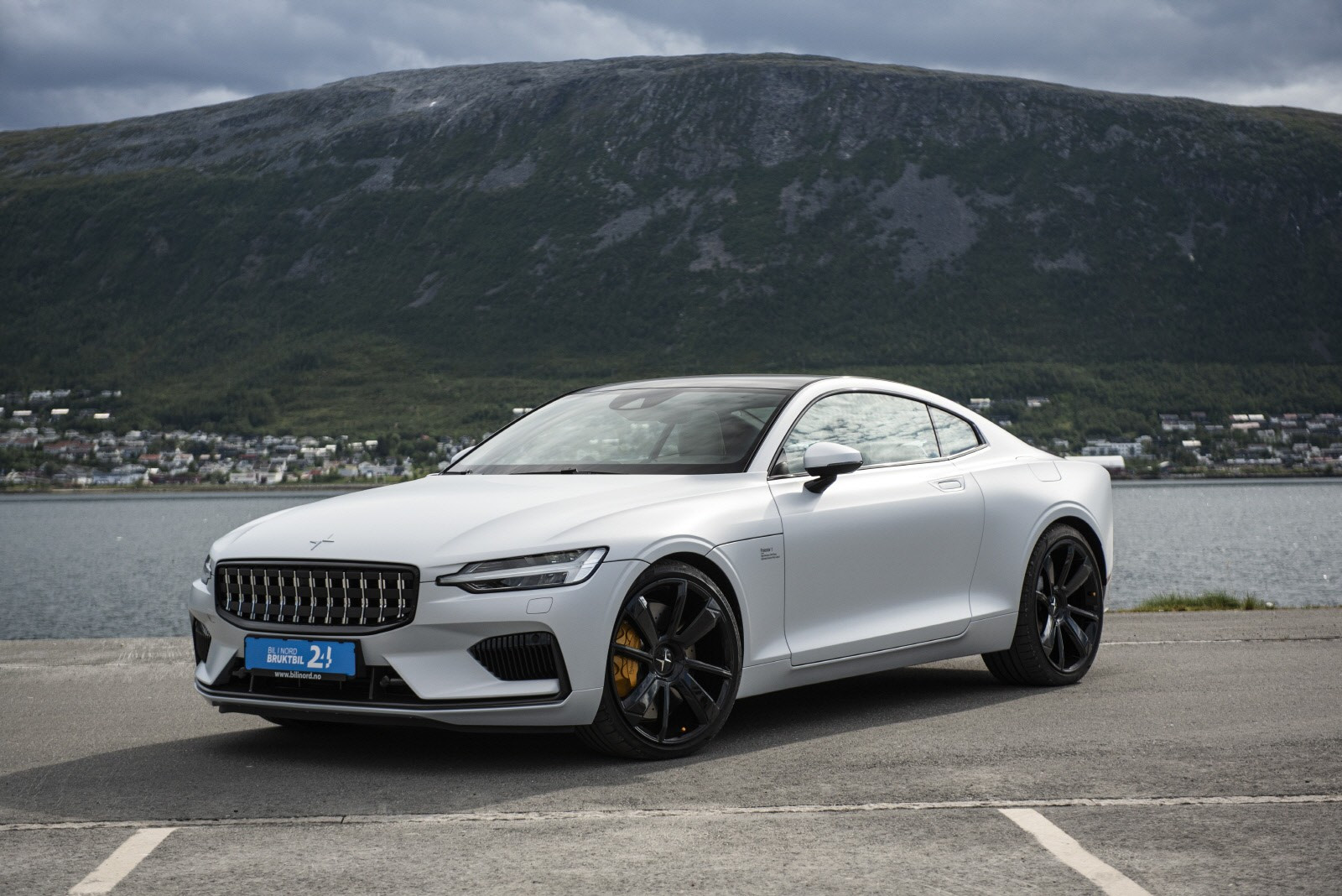 Fargen på bilen må oppleves - "Magnesium matte" er en matt hvit farge som er helt unik