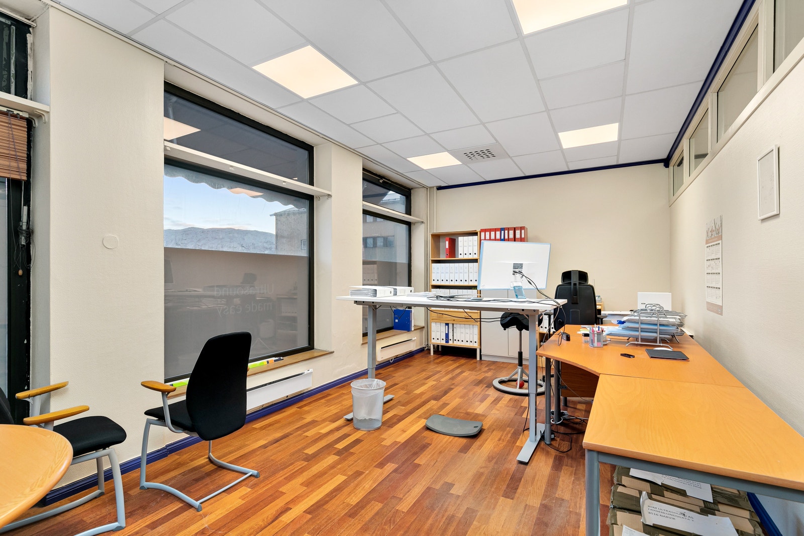 1etg - Kontor Galleribilde