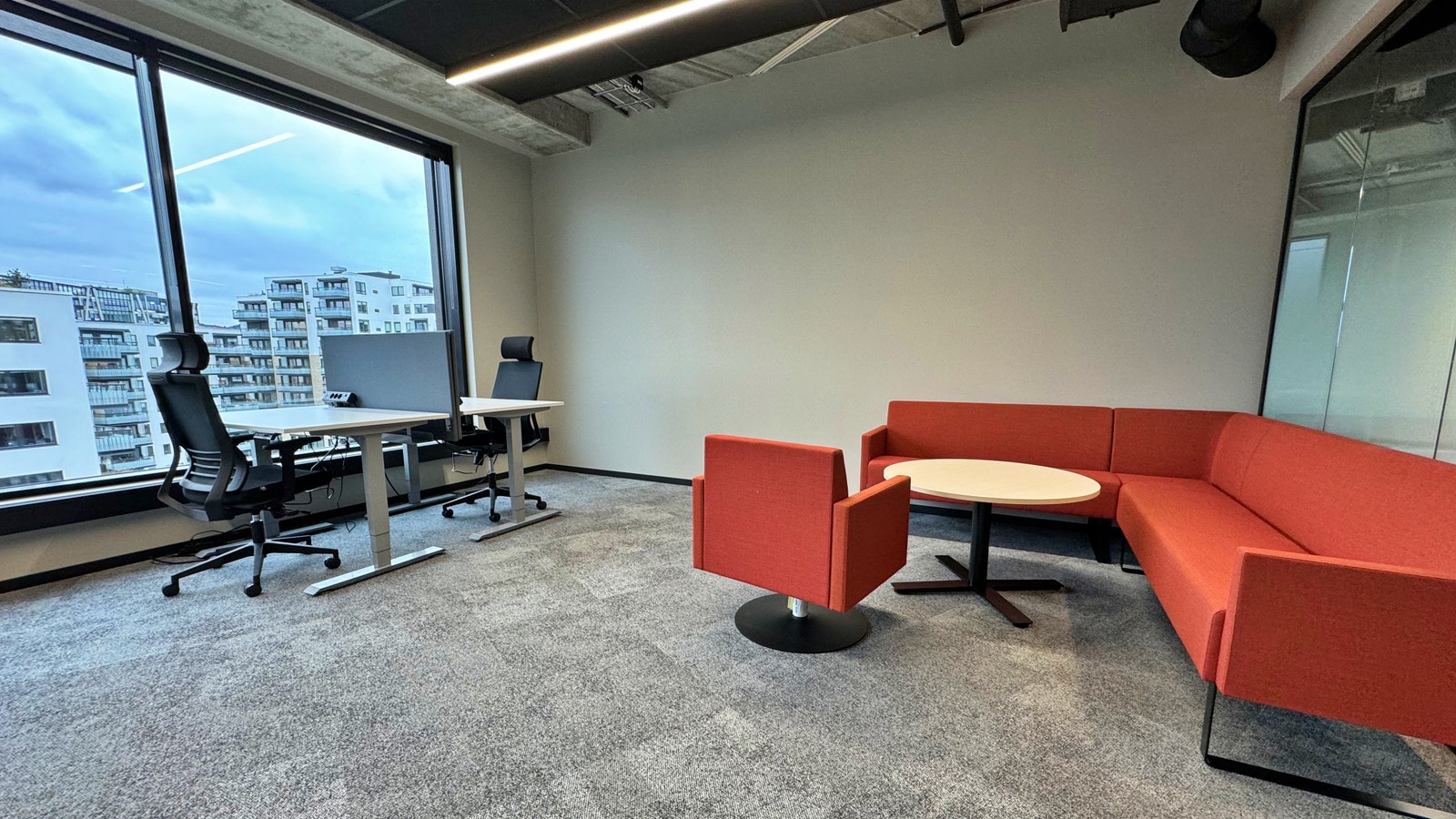 Lukket kontor for eget team Galleribilde