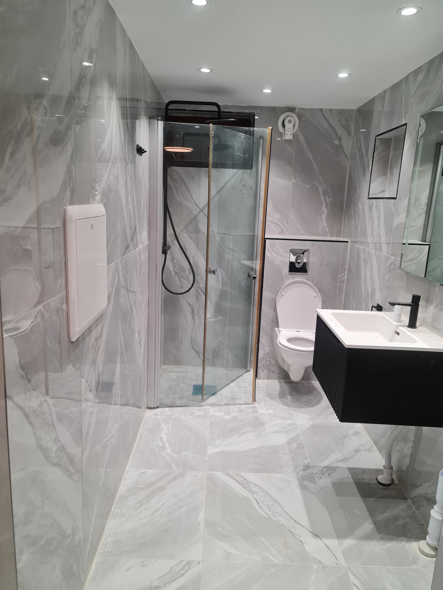 Bad med varme kabel Galleribilde