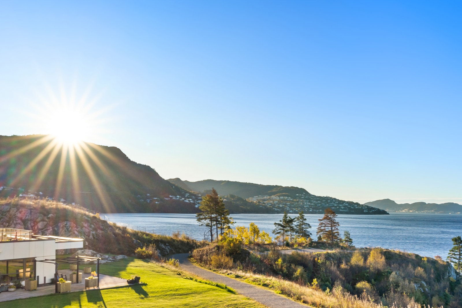 Flotte utomhus arealer med fine turmuligheter. Galleribilde